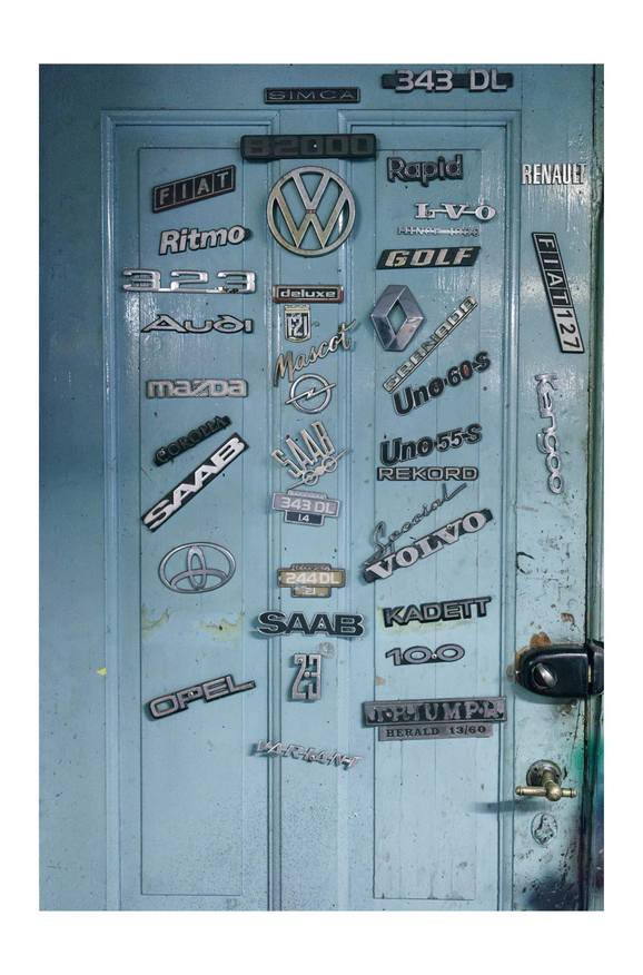 100x66 barney 2-13.jpg